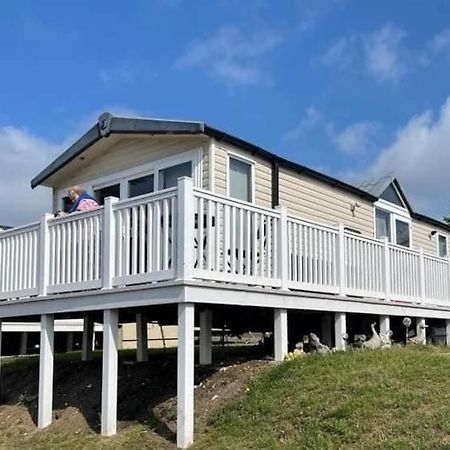 Sea Breeze Cabin Poole Exterior foto
